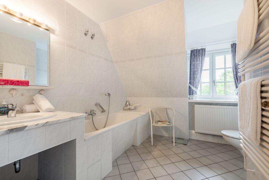 Bad in Ferienwohnung Keitum