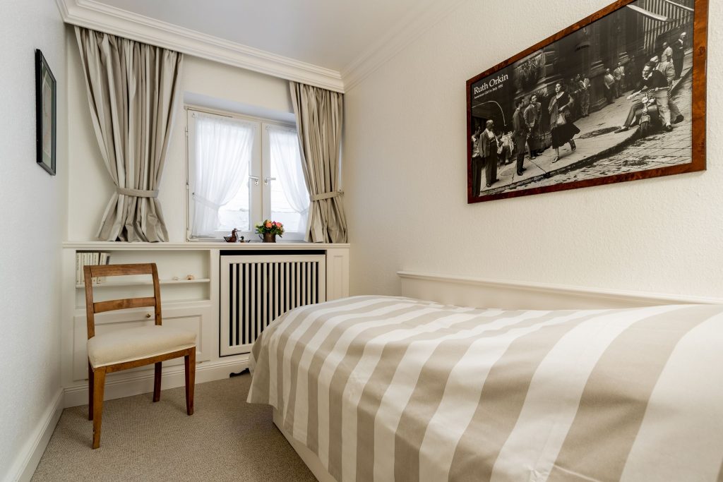 Bett in Ferienwohnung Keitum