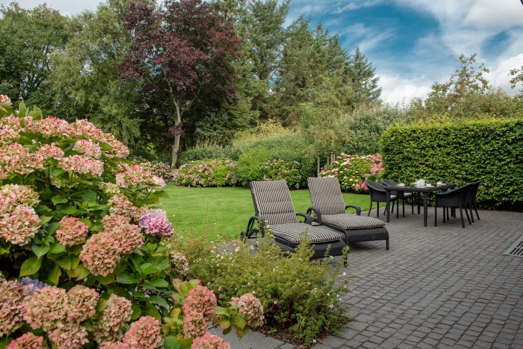 Terrasse und Außenanlage einer Ferienwohnung auf Sylt