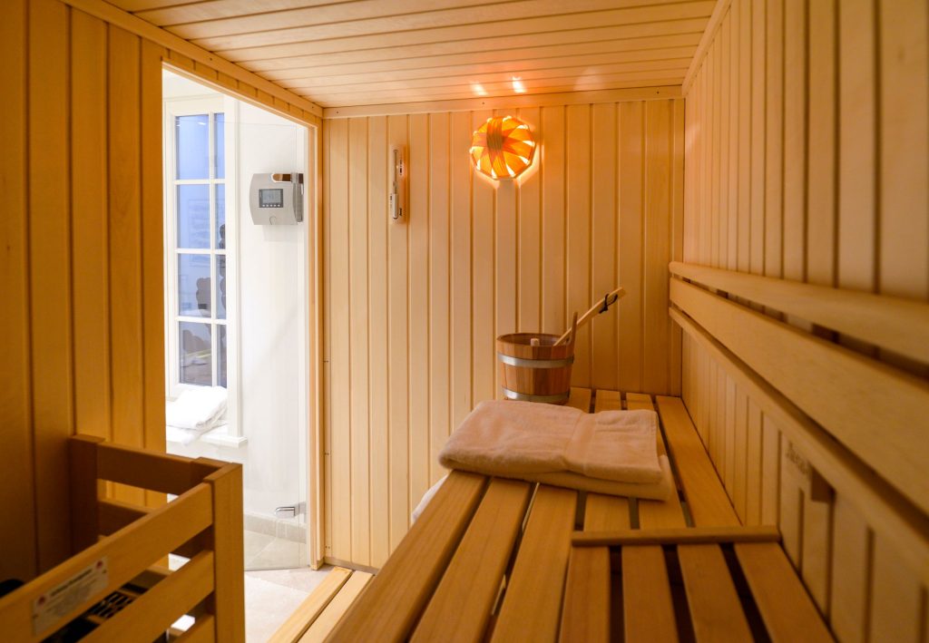 Einblick in eine Sauna von einem Ferienhaus auf Sylt