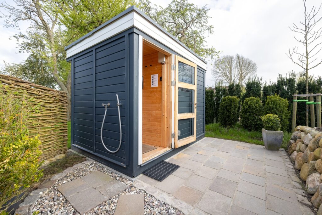 Sauna im Außenbereich von Ferienwohnung auf Sylt