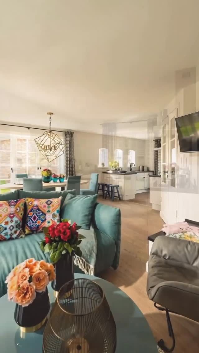 Design. Ruhe. Sylt auf einem neuen Level. 🌾✨

Willkommen im Calm Island 2 – Ihrem exklusiven Rückzugsort im charmanten Keitum.

Ein stilvolles Reetdachhaus, das modernes Design, farbenfrohe Akzente und höchsten Komfort auf besondere Weise vereint.

Genießen Sie lichtdurchflutete Räume, entspannte Stunden am Kamin und pure Erholung in der privaten Sauna. Zwei Terrassen, ein Garten und die ruhige Lage machen dieses Domizil zu einem Ort, an dem Sie komplett abschalten können.

✨ 121 m² Wohnkomfort
✨ Platz für bis zu 6 Personen
✨ 3 Schlafzimmer & 2 Badezimmer
✨ Sauna, Kamin & großzügiger Außenbereich
✨ Hunde willkommen

Ein Haus, das nicht nur Raum bietet – sondern ein ganz besonderes Lebensgefühl unter Reet.

Buchbar auf www.wedell-sylt.de

#SyltLiebe #Keitum #Reetdachhaus #LuxuryStay #Inselzeit